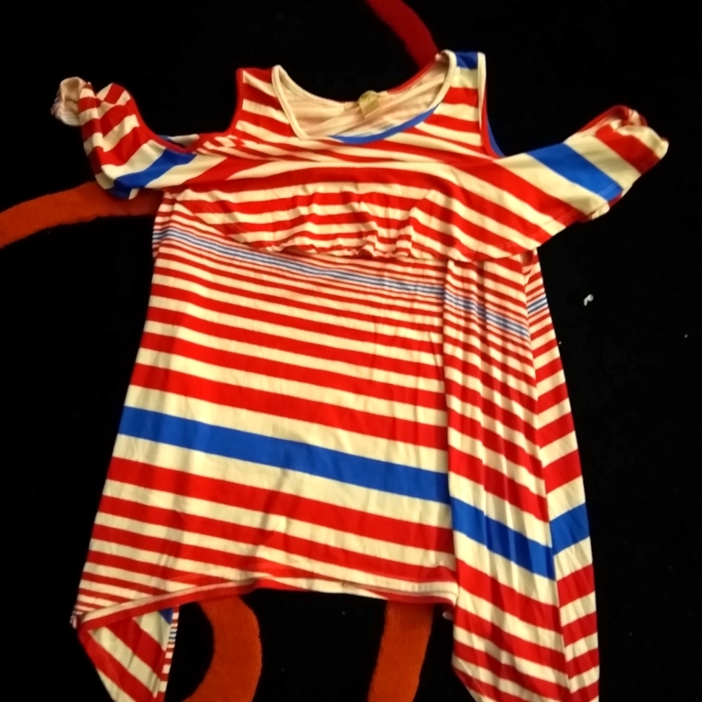 3x cold shoulder Tee red, white and blue